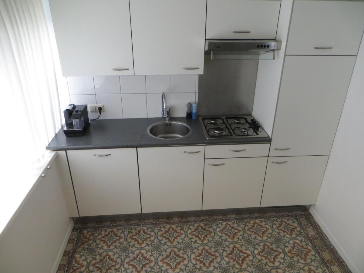 Gerenoveerd Huisje Gelegen Aan Water Bij Bos Villa Lanaken Esterno foto